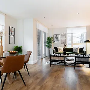 The Hoxton Docks - Modern & Bright 1bdr Flat With Study & Balcony , London United Kingdom
