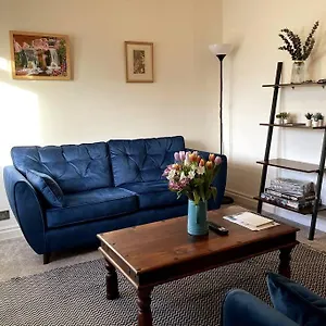City Centre Two Bed Whole With Parking , Cardiff United Kingdom