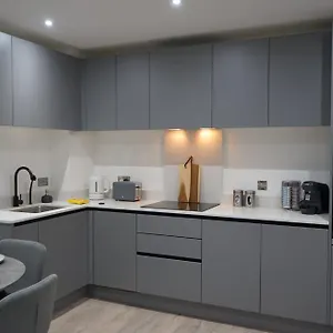  Apartment Luxury Centre